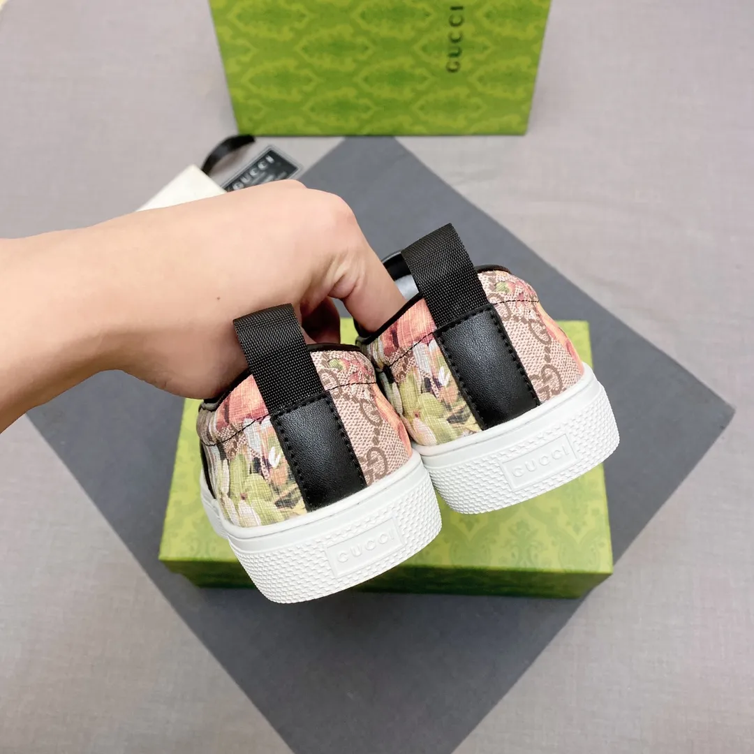 p360 The official website synchronizes the 1:1 replica🇮🇹🇮🇹"GUCCI"🔍🔍for sale at the men's 2025 counter simultaneously, 1:1 large G font, high-end 3D pattern, fashionable and casual, comfortable and breathable personality, the first choice for trendy men, imported sheepskin lining, comfortable, breathable and fashionable Trendy, a must-have for trendy men, soles: Original soles specially provided by the original factory, exclusive movable molded soles are super comfortable, original factory goods, 🔍🔍high quality, you can enter and leave the counter at will, 38-44, (45 can be customized, non-returnable or exchangeable) available from stock, you deserve it No. 005